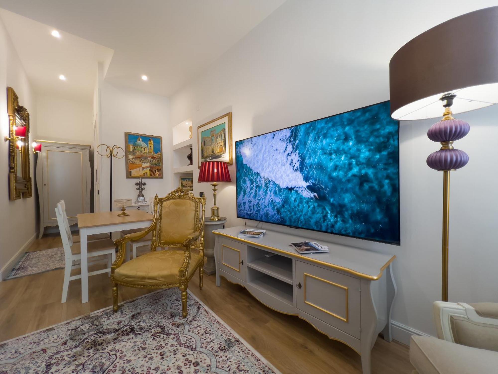 Apartment In The City Centre - Free Private Parking カリアリ エクステリア 写真