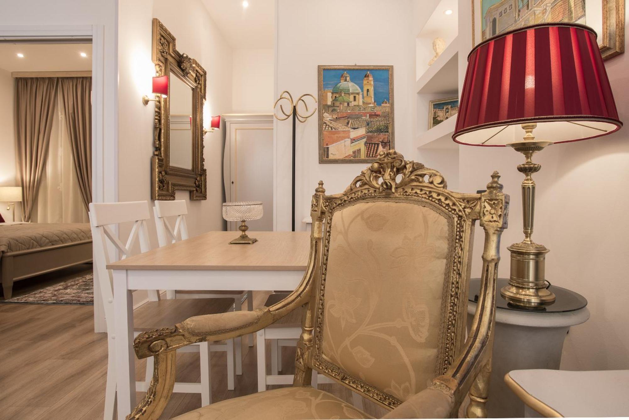 Apartment In The City Centre - Free Private Parking カリアリ エクステリア 写真